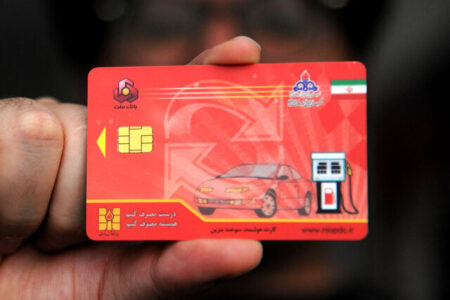 اجرای طرح کدینگ کارت‌های سوخت خودروهای بنزین سوز در جایگاه‌های استان کرمان