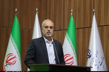 استاندار کرمان: قله کار تمام احزاب سیاسی در انتخابات باید افزایش مشارکت مردم باشد