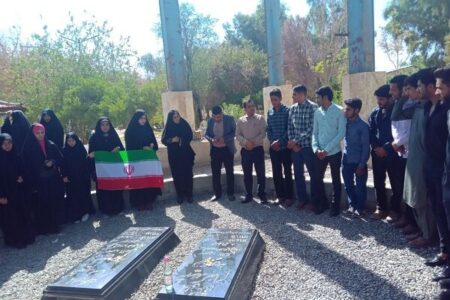 مراسم تجدید پیمان با آرمانهای شهیدان در کرمان برگزار شد