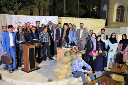 سومین محفل شعر و خاطره «حماسه سرخ» در کرمان برگزار شد
