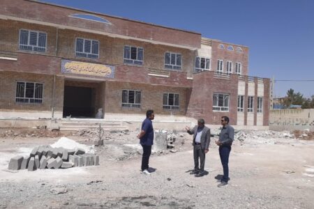 بازدید مدیرکل نوسازی مدارس کرمان از پروژه درحال تکمیل آیت الله بهجت (ره)