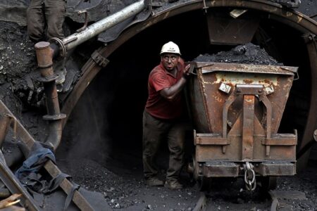 دولت سیاست مشخصی در حوزۀ زغال‌سنگ ندارد