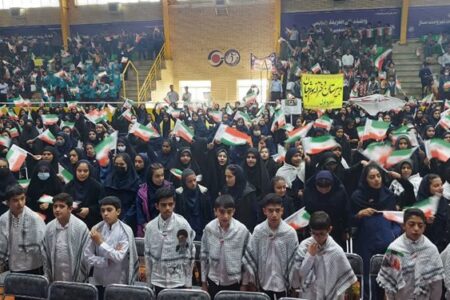 همایش بزرگ دانش‌آموزی در حمایت از دانش‌آموزان فلسطینی در سیرجان برگزار شد