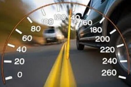 توقیف سیستمی در انتظار خودروهای با سرعت غیرمجاز در زرند