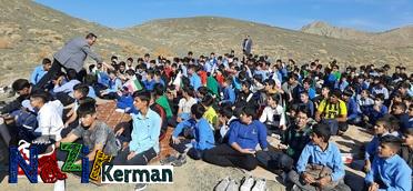 کوهپیمایی به مناسبت هفته بسیج دانش آموزی در بافت