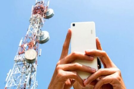 بزودی ۱۴ سایت جدید تلفن همراه در روستاهای عنبرآباد راه‌اندازی می‌شود