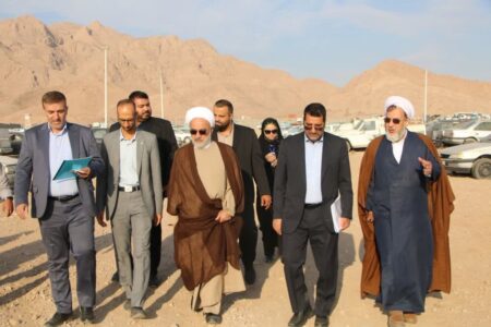 معاون اول قوه قضائیه از پارکینگ خودروهای توقیفی در کرمان بازدید کرد