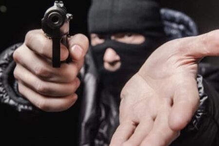 انهدام باند سرقت مسلحانه خودرو در کرمان