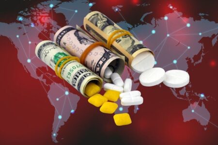 ۱۰۰ میلیون دلار صادرات دارو قابل قبول نیست