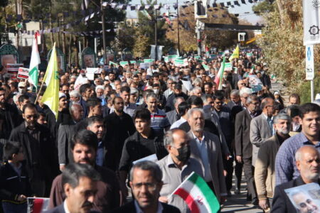 مردم کرمان در محکومیت جنایات رژیم صهیونیستی در غزه راهپیمایی کردند