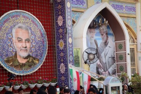 آغاز مراسم تدفین شهدا در کرمان