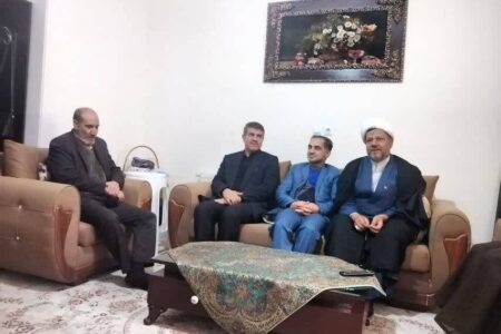 مقامات قضائی استان کرمان با خانواده سردار شهیدحسین پورجعفری دیدار کردند