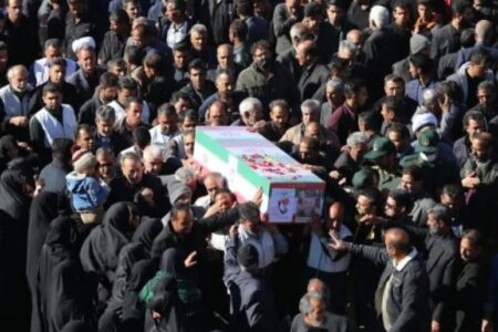 ۲ شهید حادثه تروریستی کرمان در رفسنجان تشییع شدند