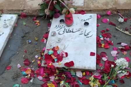 تسلیت مردم کرمان به خانواده های شهدای ترور