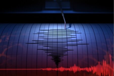 شهداد استان کرمان با زلزله ۴.۵ و قطور آذربایجان غربی با زلزله ۳.۵ لرزیدند