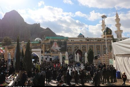 آغاز نهضت خدمت مومنانه به یاد حاج قاسم از گلزار شهدای کرمان