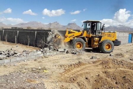 بیش از ۲ هکتار از اراضی ملی شهرستان عنبرآباد رفع تصرف شد