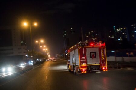 لز ۱۳۳ عملیات آتش‌نشانی تهران تا آسیب به خودروی آتش‌نشانی با مواد منفجره