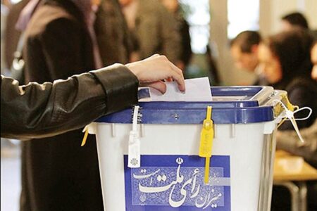 فرآیند اخذ رای انتخابات با حضور پرشور مردم کرمان آغاز شد