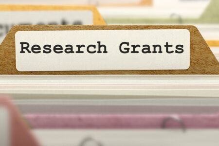 شرایط دریافت گِرنت یا کمک‌هزینه تحقیق و پژوهش برای شرکت‎های دانش‌بنیان چیست؟