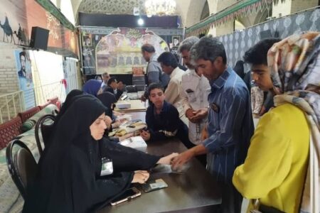 رقابت تنگاتنگ ۱۷ داوطلب برای یک سکوی مجلس در حوزه انتخابیه جیرفت و عنبرآباد