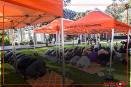 اقامه نماز توسط دانشجویان مسلمان در دانشگاه اوهایو