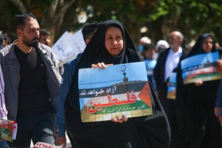 استقبال پرشور مردم برای حضور در راهپیمایی روز قدس در کرمان