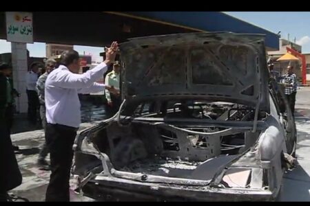 آتش گرفتن خودروی قاچاقچی سوخت در پمپ بنزین کرمان