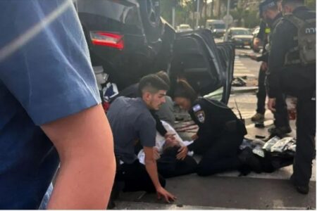 شوک به اسرائیل؛ خودروی وزیر امنیت داخلی اسرائیل واژگون شد+ فیلم