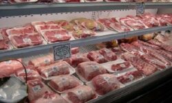 شهروندان کرمانی از خرید گوشت و مرغ فاقد بسته بندی خودداری کنند
