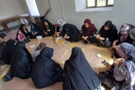 آموزش ۱۲۰ نفر هنرجوی صنایع‌دستی در کوهبنان