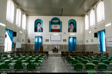 افتتاح سالن اجتماعات ۱۰۰۰ نفری شهید سنجری کرمان در هفته دولت