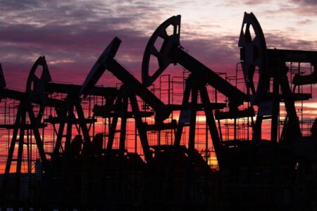 چرا قیمت نفت کاهشی شد؟
