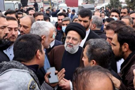 شهید رئیسی به حاشیه شهر کرمان جان داد