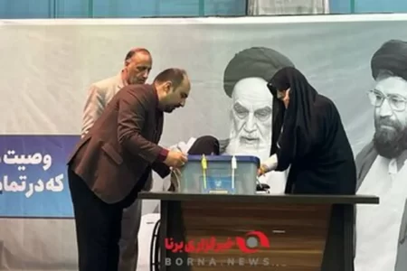 عفت مرعشی و فاطمه هاشمی در حسینیه جماران+عکس