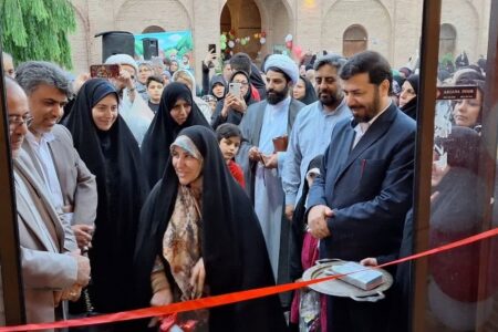 نمایشگاه مد و لباس خانواده ایرانی در سرای تاریخی سعدالسلطنه قزوین گشایش یافت