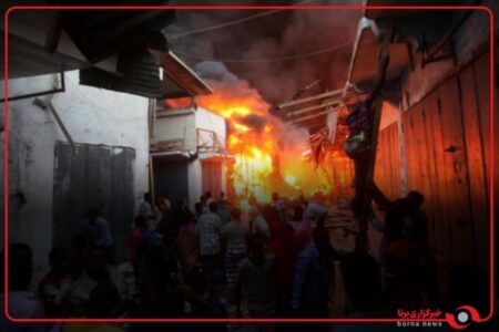 ۱۰ مغازه در آتش سوزی گسترده در بارامولا کشمیر هند نابود شدند