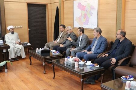 نشست صمیمانه مدیران ارشد صنعت آب و برق استان قزوین با رئیس کل دادگستری