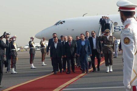 حسین عرنوس نخست وزیر سوریه وارد تهران شد