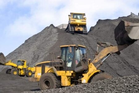 استخراج ۱۳۰ میلیون تن ماده معدنی در کرمان