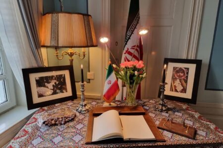 گشایش دفتر یادبود شهدای کرمان در سفارت کشورمان در سوئد