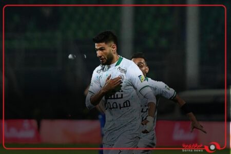 گل اول ذوب آهن به پرسپولیس در ثانیه ۴۴