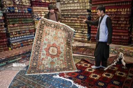 روند صعودی فروش فرش‌های افغانستان در بازار ایران | اخبار اقتصادی کرمان