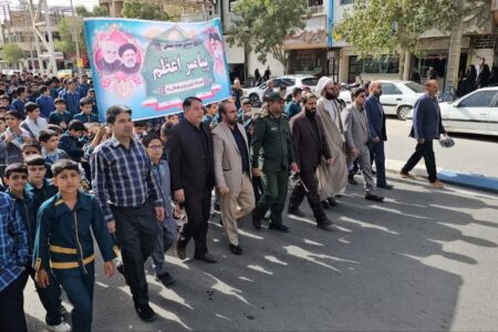 دانش آموزان زرندی در پی شهادت سیدحسن نصرالله راهپیمایی کردند | خبر کرمان