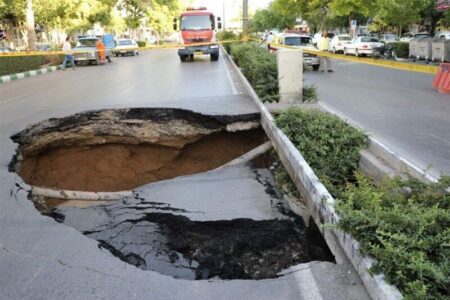 فرونشست به خانه و خیابان‌های کلان‌شهرها رسیده است | اخبار اقتصادی کرمان