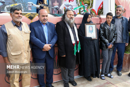 آئین افتتاحیه نوزدهمین جشنواره بین‌المللی تئاتر مقاومت در کرمان | خبر کرمان