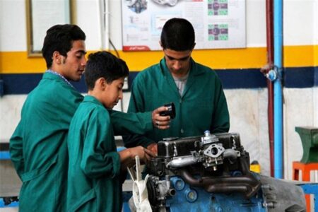 تحصیل ۴۶ درصد دانش آموزان کرمانی در هنرستان‌ها | خبر کرمان