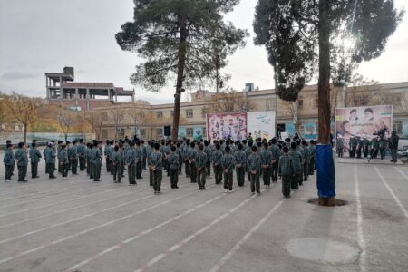 دانش آموزان کرمانی در صبحگاه مقاومت برای کودکان غزه دعا کردند | خبر کرمان