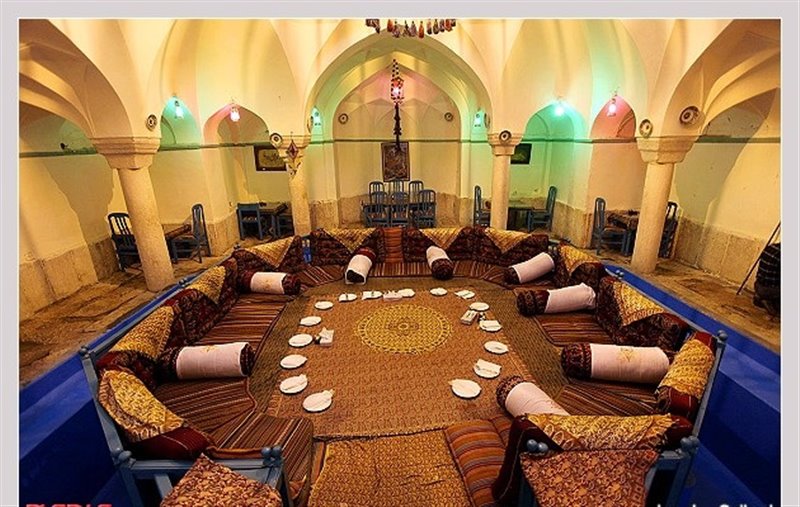 وکیل 1 رستوران سنتی وکیل کرمان